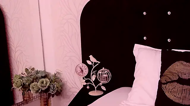 LorenaKartel online show from November 17, 3:40 pm