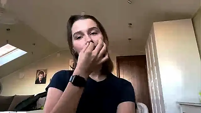 DarlineBrustera online show from October 2, 2:35 pm