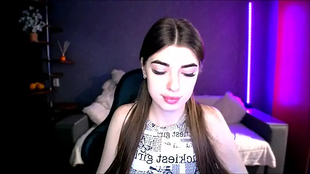 Snapshot of Dianaa_Lee0 chatting on September 10, 7:25 pm Dianaa Lee0 online show from September 10, 7:25 pm