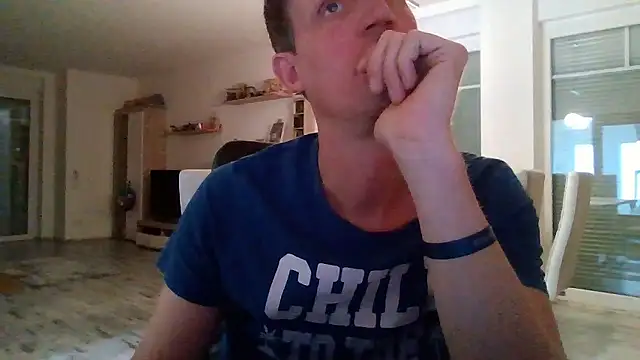 Snapshot of Trockenbau chatting on June 17, 9:34 am Trockenbau online show from June 17, 9:34 am