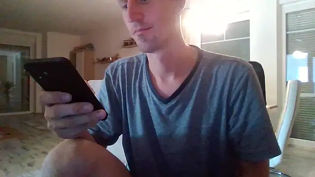Snapshot of Trockenbau chatting on July 3, 8:32 am Trockenbau online show from July 3, 8:32 am