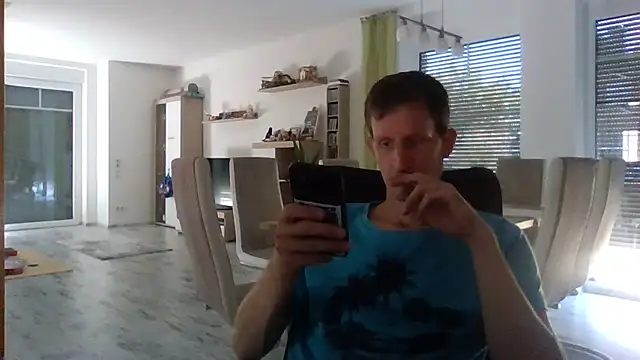 Snapshot of Trockenbau chatting on July 25, 11:19 am Trockenbau online show from July 25, 11:19 am