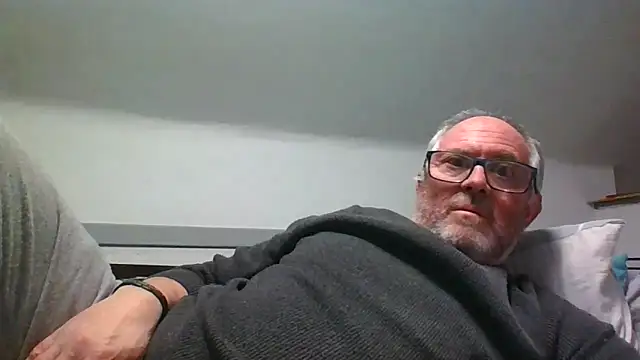 naughtygrandad1 online show from March 2, 6:04 pm