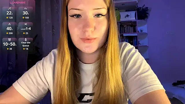 PandaFluff online show from September 26, 5:06 pm