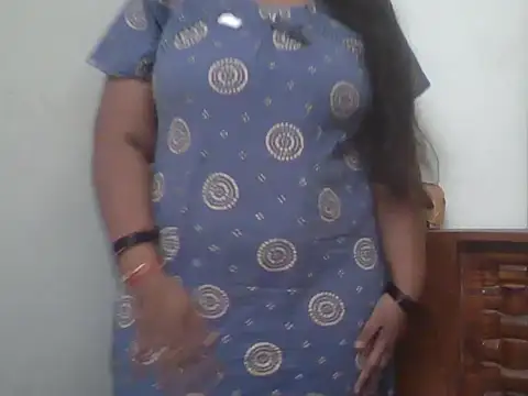 its me Rashmi online show from December 15, 2:43 pm