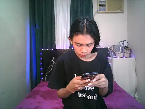 Snapshot of Sweet-shopia chatting on October 9, 1:31 pm Sweet-shopia online show from October 9, 1:31 pm