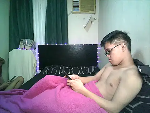 Snapshot of Sweet-shopia chatting on November 9, 10:35 am Sweet-shopia online show from November 9, 10:35 am