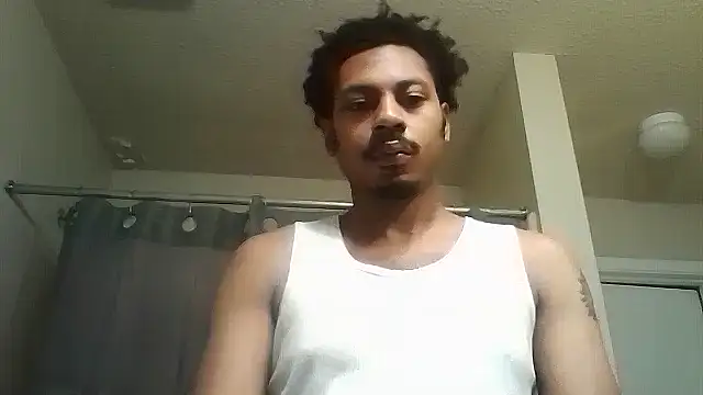 Snapshot of Yungandhungd chatting on October 2, 1:51 pm Yungandhungd online show from October 2, 1:51 pm