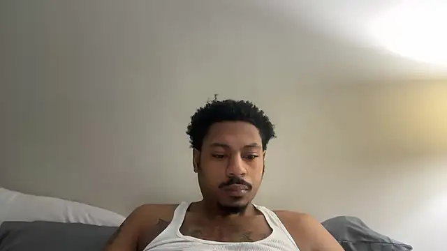 Snapshot of Yungandhungd chatting on February 11, 7:19 pm Yungandhungd online show from February 11, 7:19 pm