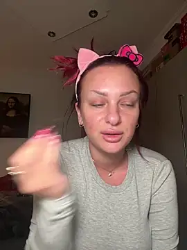 OliviaaFischer online show from December 18, 12:11 pm