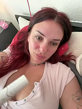 OliviaaFischer online show from July 26, 7:59 am