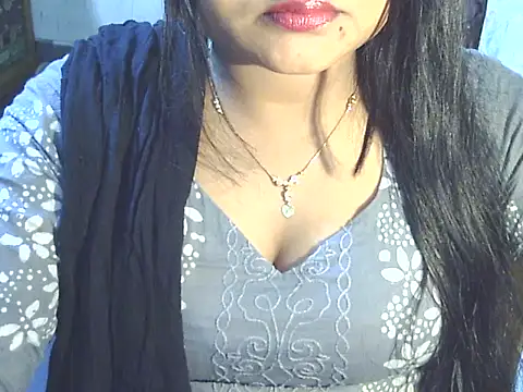 Snapshot of Nusrat_Faria07 chatting on December 18, 1:06 pm Nusrat Faria07 online show from December 18, 1:06 pm