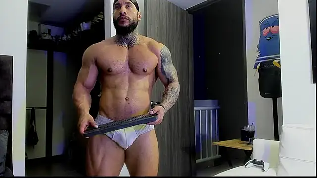 Andrew Johnnson online show from August 1, 4:01 am