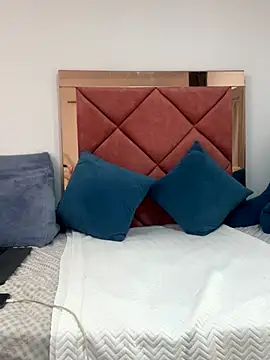 emma hot2006 online show from October 4, 4:05 pm