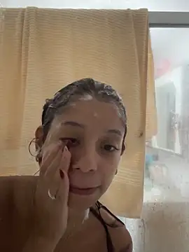 FadaPerigosa online show from February 11, 1:43 am