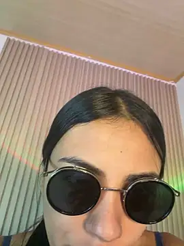Snapshot of LilybethGray chatting on May 2, 8:58 pm LilybethGray online show from May 2, 8:58 pm