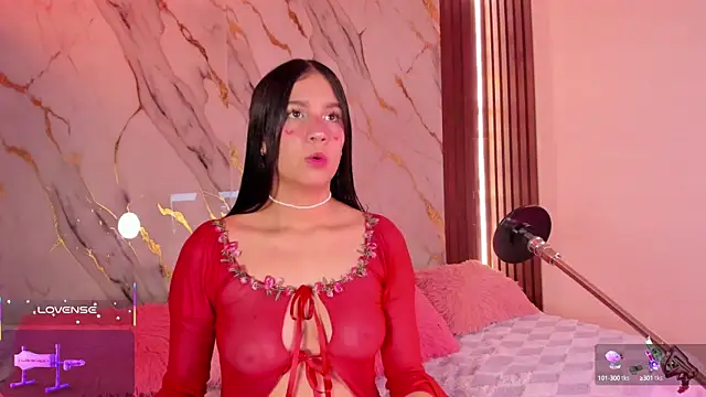 Emmiicute online show from October 15, 8:31 pm