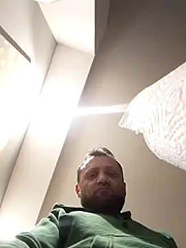 diorjador online show from February 14, 6:04 pm