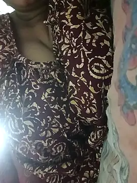 Snapshot of AARUSHI09 chatting on December 16, 6:35 pm AARUSHI09 online show from December 16, 6:35 pm