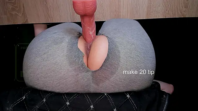 Snapshot of Cameltoe_squirt_inPants chatting on December 7, 4:14 pm Cameltoe squirt inPants online show from December 7, 4:14 pm