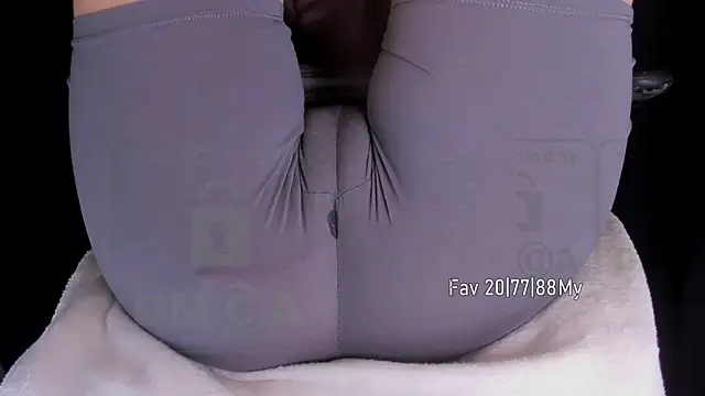 Snapshot of Cameltoe_squirt_inPants chatting on December 22, 2:49 pm Cameltoe squirt inPants online show from December 22, 2:49 pm