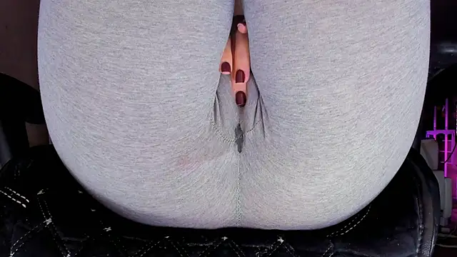 Snapshot of Cameltoe_squirt_inPants chatting on September 18, 12:40 pm Cameltoe squirt inPants online show from September 18, 12:40 pm
