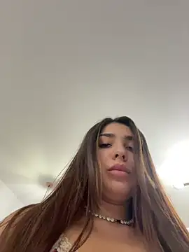 Snapshot of amaaray chatting on November 29, 8:01 pm amaaray online show from November 29, 8:01 pm