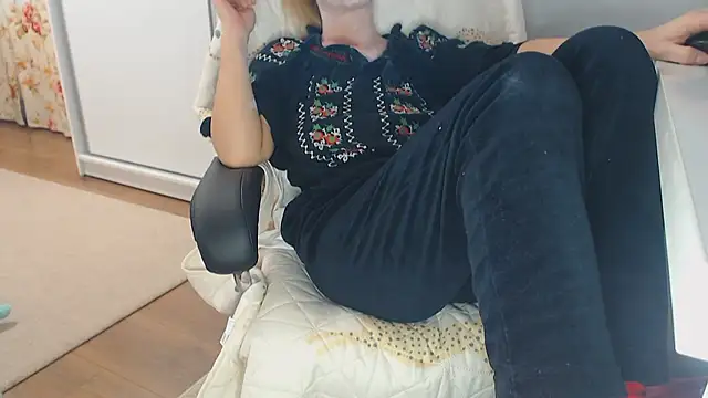 merlyn4 online show from January 5, 11:15 am