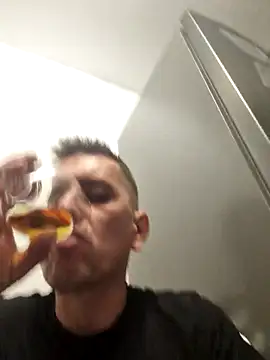 Snapshot of Lawrence067 chatting on November 2, 2:36 am Lawrence067 online show from November 2, 2:36 am