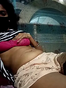 priyastrip314 online show from May 3, 6:14 pm