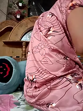 priyastrip314 online show from May 7, 2:17 am