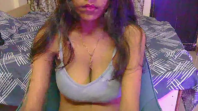 hoty-priya online show from May 20, 4:40 am