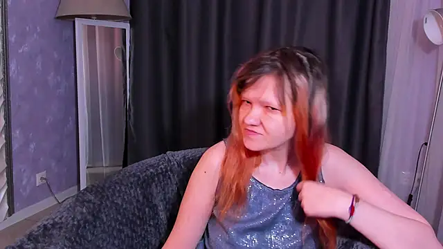 Snapshot of Nora_lovvvv chatting on September 10, 10:04 am Nora lovvvv online show from September 10, 10:04 am