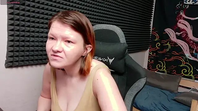 Nora lovvvv online show from March 11, 11:05 am