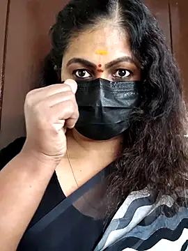 Snapshot of Sweetie_swetha37 chatting on September 22, 3:19 am Sweetie swetha37 online show from September 22, 3:19 am