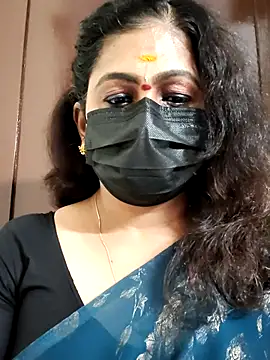 Snapshot of Sweetie_swetha37 chatting on September 23, 7:33 am Sweetie swetha37 online show from September 23, 7:33 am