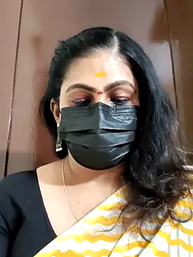 Snapshot of Sweetie_swetha37 chatting on October 13, 6:41 pm Sweetie swetha37 online show from October 13, 6:41 pm