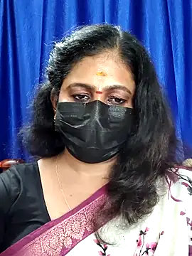 Snapshot of Sweetie_swetha37 chatting on October 26, 7:20 pm Sweetie swetha37 online show from October 26, 7:20 pm