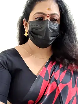 Snapshot of Sweetie_swetha37 chatting on December 14, 3:17 pm Sweetie swetha37 online show from December 14, 3:17 pm