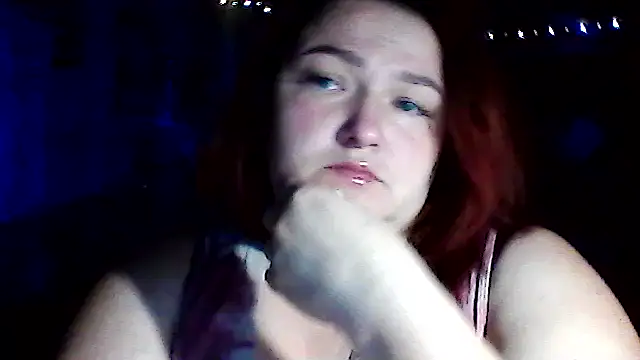 Snapshot of AngelQSky chatting on December 17, 6:03 pm AngelQSky online show from December 17, 6:03 pm