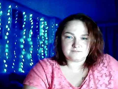 Snapshot of AngelQSky chatting on January 10, 11:20 pm AngelQSky online show from January 10, 11:20 pm