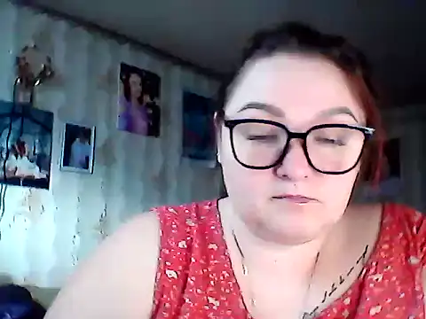 Snapshot of AngelQSky chatting on January 12, 9:14 am AngelQSky online show from January 12, 9:14 am