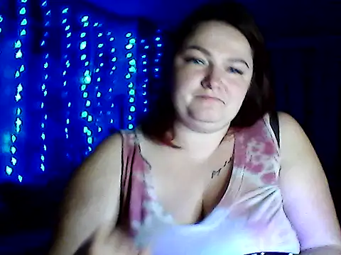 Snapshot of AngelQSky chatting on February 12, 10:27 pm AngelQSky online show from February 12, 10:27 pm