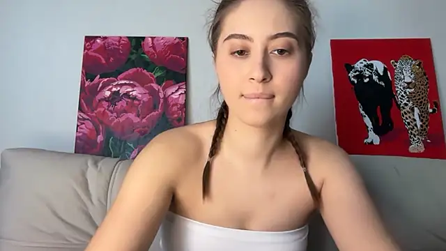 StellarAlice online show from May 15, 1:07 pm