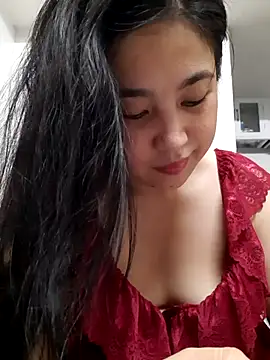 Snapshot of Minn-cute chatting on October 29, 4:48 am Minn-cute online show from October 29, 4:48 am