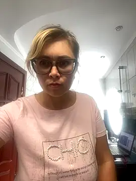 Crystal00Girl online show from September 19, 11:33 am