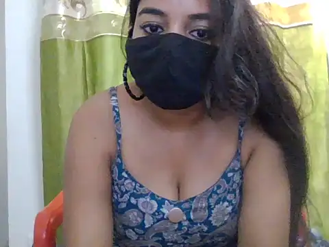 Snapshot of Little_toy_girl chatting on September 15, 9:20 am Little toy girl online show from September 15, 9:20 am