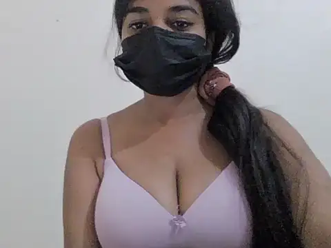 Snapshot of Little_toy_girl chatting on May 16, 7:38 am Little toy girl online show from May 16, 7:38 am