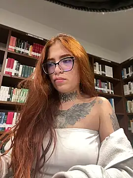 dreamleah  online show from April 29, 10:27 pm