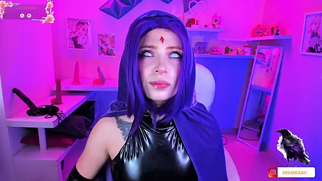 dreamleah  online show from June 26, 10:25 pm